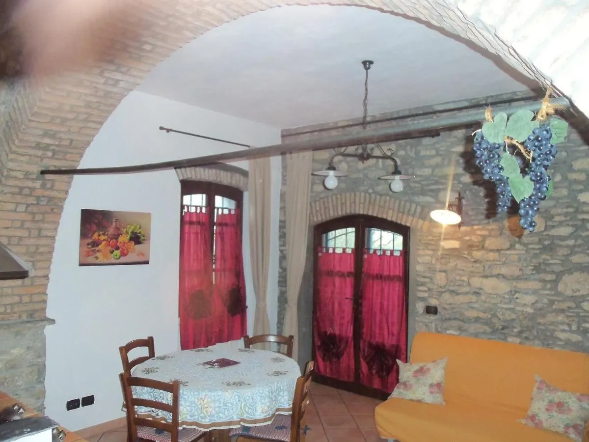 فيلا غارليندافي Agriturismo A Veggia Vigna مزرعة للإقامة غارليندا