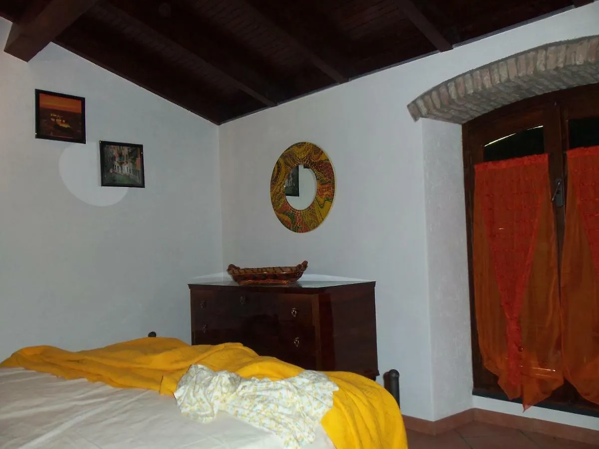 فيلا غارليندافي Agriturismo A Veggia Vigna مزرعة للإقامة غارليندا